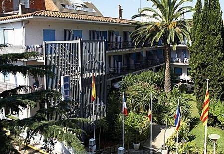 Hotel Bell Repos.jpg
