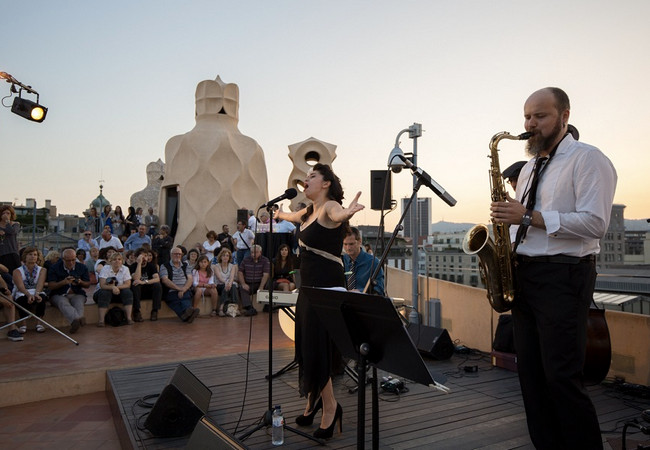   La Pedrera    -