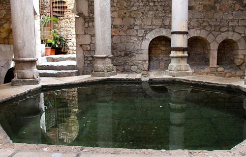 жирона достопримечательности,  арабские бани.jpg