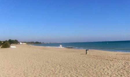 Пляжи в Calas Mont-Roig del Camp.jpg