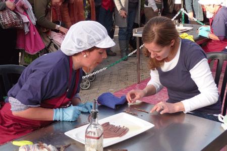 праздники в испании, праздник анчоусов.jpg