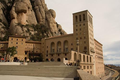 монастырь монсеррат.jpg