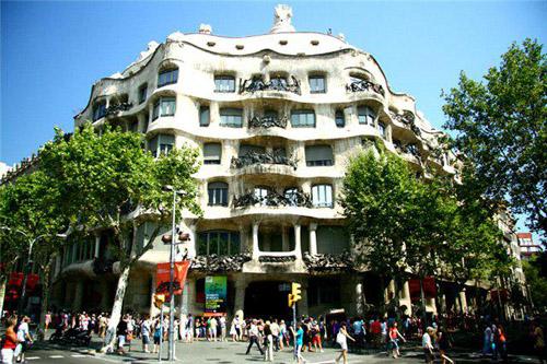 антонио гауди.jpg