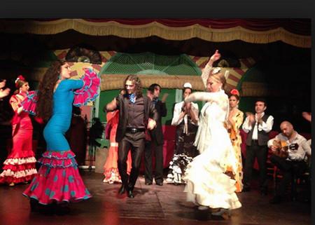 новый год в барселоне Дворец Фламенко.jpg