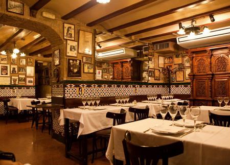 новый год в барселоне  Los Caracoles ...jpg