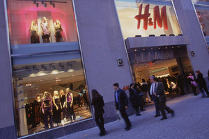 Подробнее о "Новая коллекция «H&M» побила все рекорды"