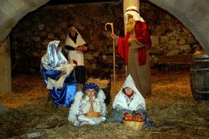 Подробнее о "В Кастель-Плайя де Аро открылась Рождественская пессебра 2017"