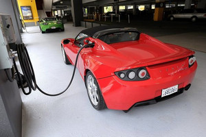 Подробнее о "Тесла устанавливает в Жироне первую мегаточку для зарядки электромобилей"