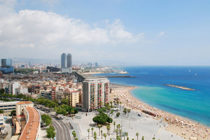 Подробнее о "Море и пляжи Барселоны очистили после летнего сезона"