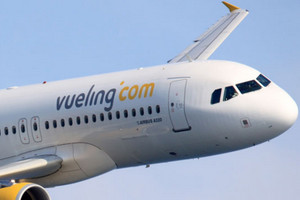 Подробнее о "Vueling объявила о распродаже билетов за 25 евро"