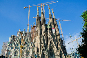 Подробнее о "Фасад Саграда Фамилия в Барселоне будет закончен через 2 года"
