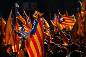 Подробнее о "Испания уговаривает Каталонию остаться"