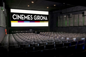 Подробнее о "Кинотеатр Cinemes Girona в Барселоне сделал годовой абонемент для зрителей"