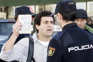 Подробнее о "На депортацию нелегалов Испании потратила 30 млн. евро"