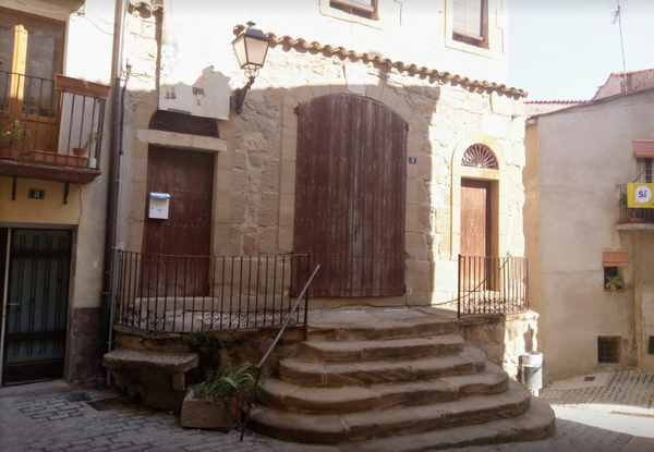 испания фото достопримечательностей, город artesa de segre испания 2.jpg