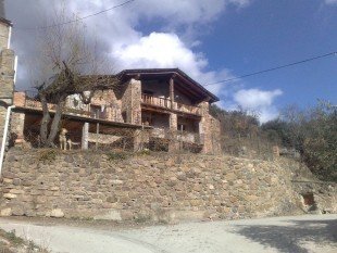 Подробнее о "Красивый каменный дом в небольшой деревне в 4 км от Seu d'Urgell"