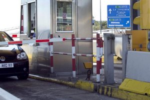 Подробнее о "Правительство Санчеса отменит платежи на платных дорогах"