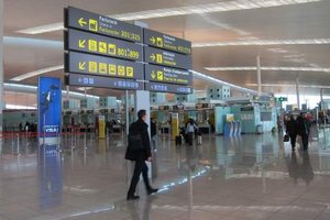 Подробнее о "Непогода: задержки рейсов в аэропорту Барселоны, сильные осадки на побережье"