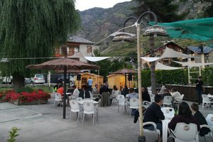 Cafe Bistro e Bo.jpg