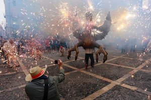 Подробнее о "В Таррагоне начался главный праздник года"