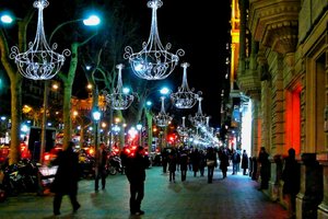 Подробнее о "Рождественские огни в Барселоне зажгутся уже на следующей неделе"