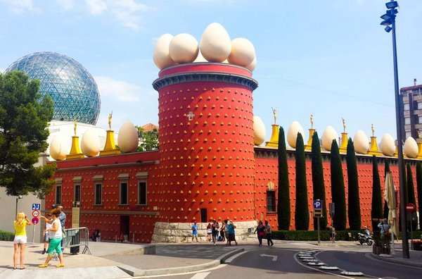 музей дали.jpg