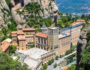 Montserrat_monastery_barcelona.jpg