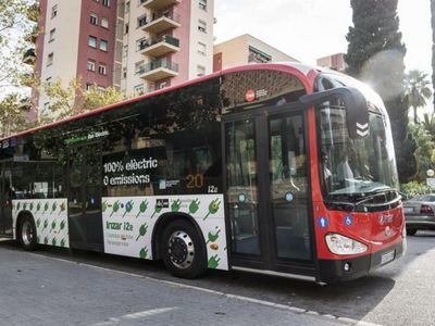Подробнее о "Общественный транспорт Барселоны стал бесплатным"