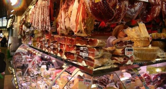 Подробнее о "В Барселоне рынки предлагают доставку продуктов на дом"