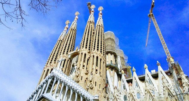 Подробнее о "Храм Святого Семейства в Барселоне не смогут достроить к 2026г"