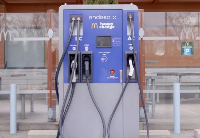 Подробнее о "Endesa X и McDonald's открыли первые точки электрозаправок в Жироне"