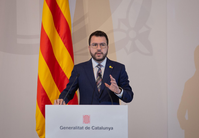 Подробнее о "Президент Каталонии исключает возобновление ночной жизни"