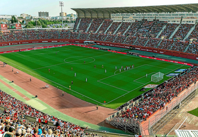 Подробнее о "С 1 октября испанские стадионы снова наполнятся зрителями"