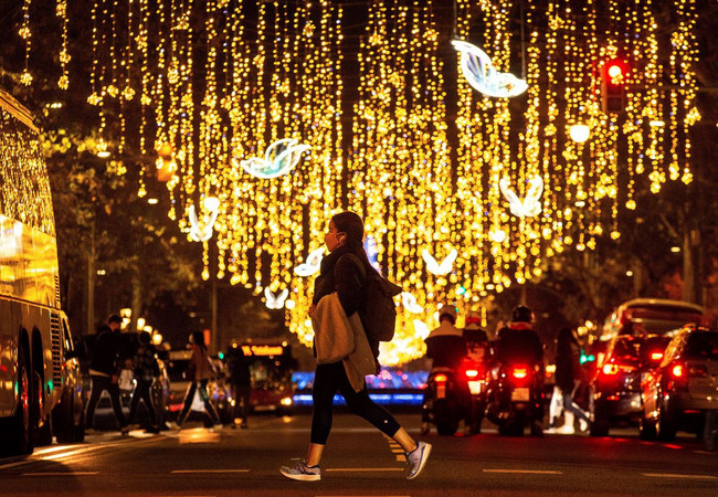 Подробнее о "На проспекте Пасео де Грасиа в Барселоне пройдут шоу, посвященные Рождеству"