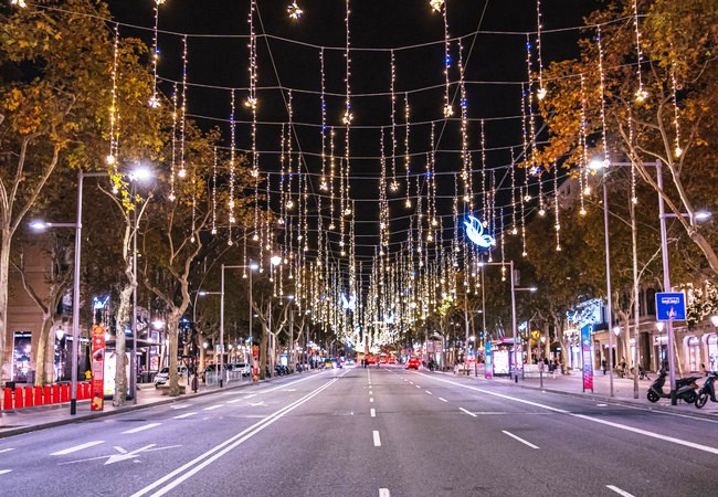 Подробнее о "Рождественские праздники в 2021 году в Барселоне – что стоит посмотреть"