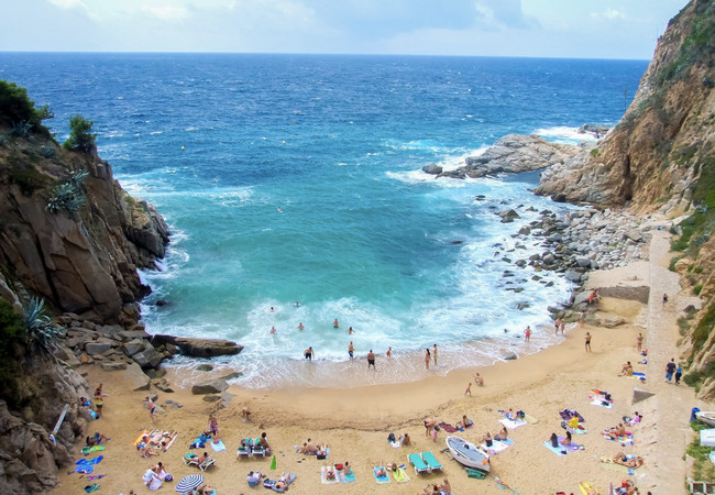 Подробнее о "Частные пляжи в Испании – миф или реальность"