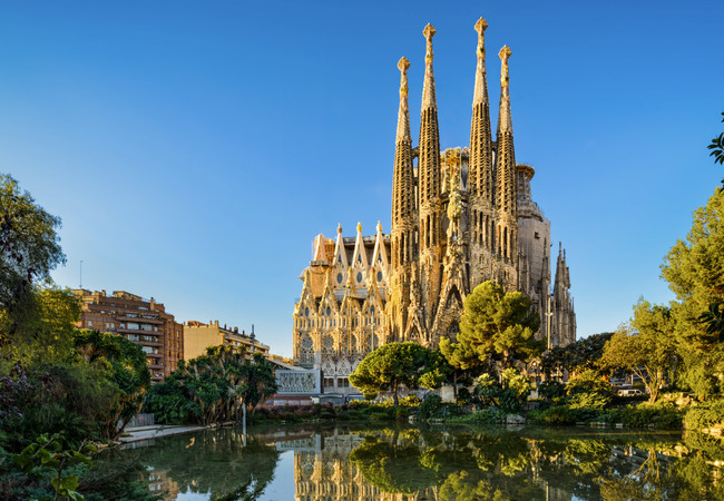 Подробнее о "Самое красивое здание в мире находится в Барселоне"