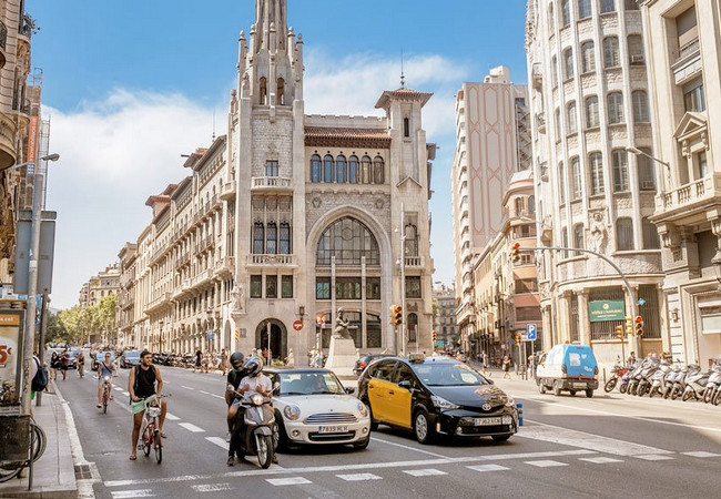 Подробнее о "К 2050 году в Барселоне сократят использование автомобилей на 50%"