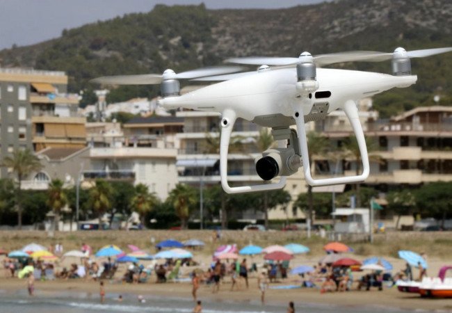 Подробнее о "В Испании дроны используют для восстановления пляжей"