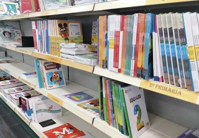 Подробнее о "В Испании школьные учебники самые дорогие в Европе"