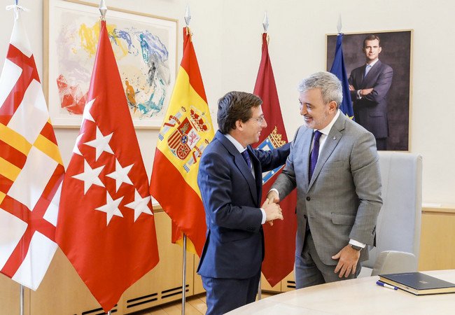 Подробнее о "Мэрии Мадрида и Барселоны восстанавливают отношения"