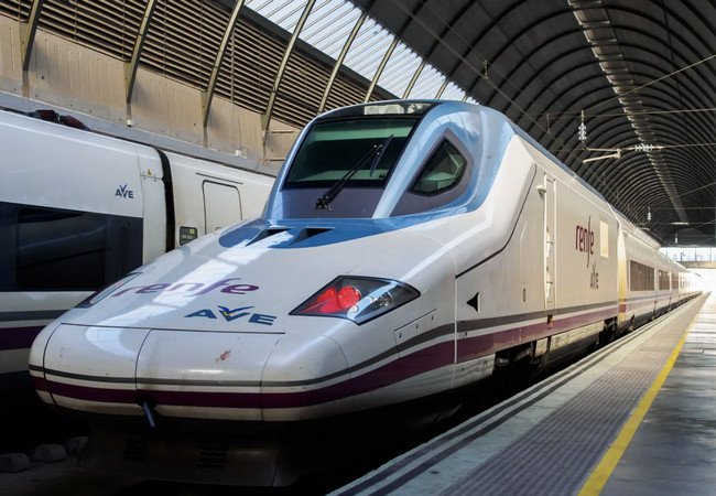 Подробнее о "Внутренние авиарейсы в Испании могут заменить поездами"