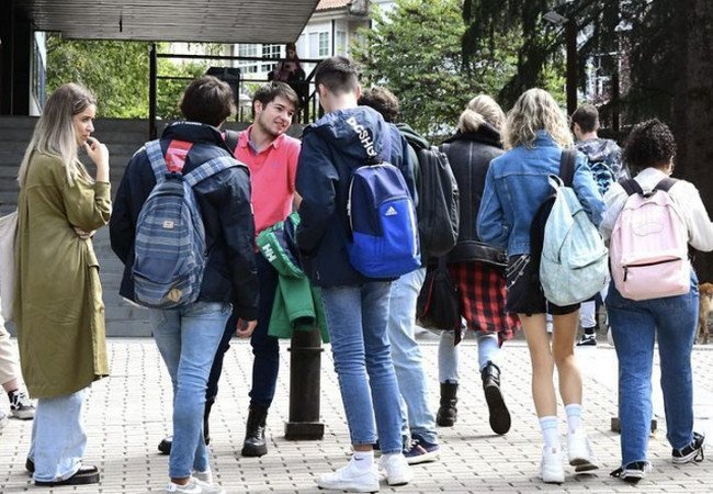 Подробнее о "Испания: диплом – зачастую лишь формальность, не имеющая веса"