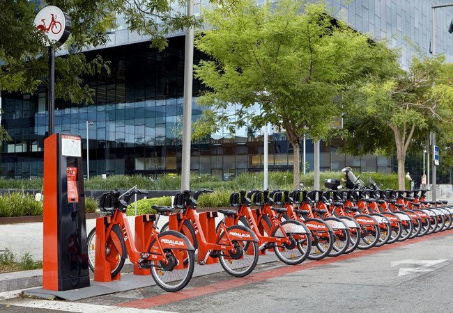 Подробнее о "В Барселоне открыли 30 новых станций Bicing, электровелосипеды стали основным транспортом сервиса"