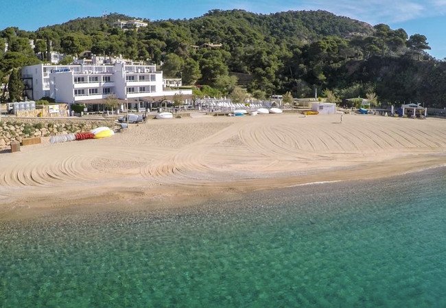 Подробнее о "Французские туристы выбрали Tossa de Mar своим любимым курортом в Испании"