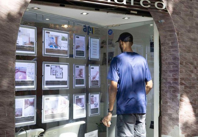 Подробнее о "Стоит ли сейчас инвестировать в недвижимость или лучше подождать: комментарии специалистов"