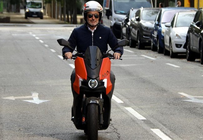 Подробнее о "В Барселоне способствуют переходу на более экологичный вид транспорта"