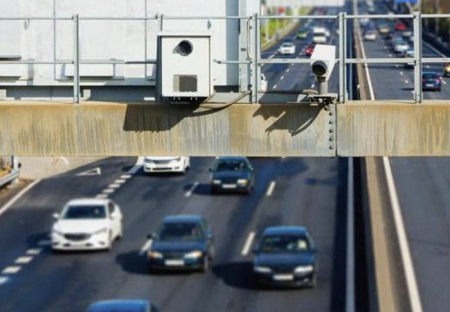 Подробнее о "В Каталонии и по всей Испании начинают работу «умные» радары, контролирующие дистанцию между автомобилями"