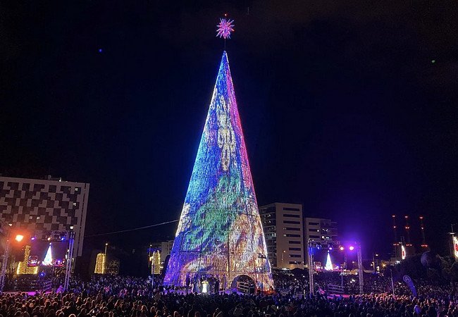 Подробнее о "Испанские города вступили в борьбу за статус главной рождественской столицы страны"
