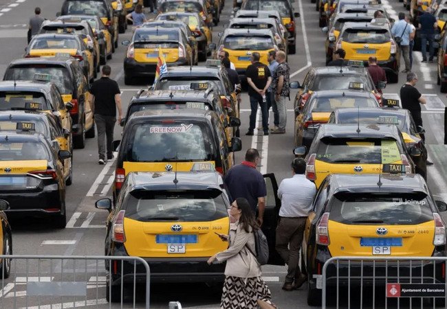 Подробнее о "Компания Élite Taxi анонсировала акцию протеста 9 декабря в Барселоне"